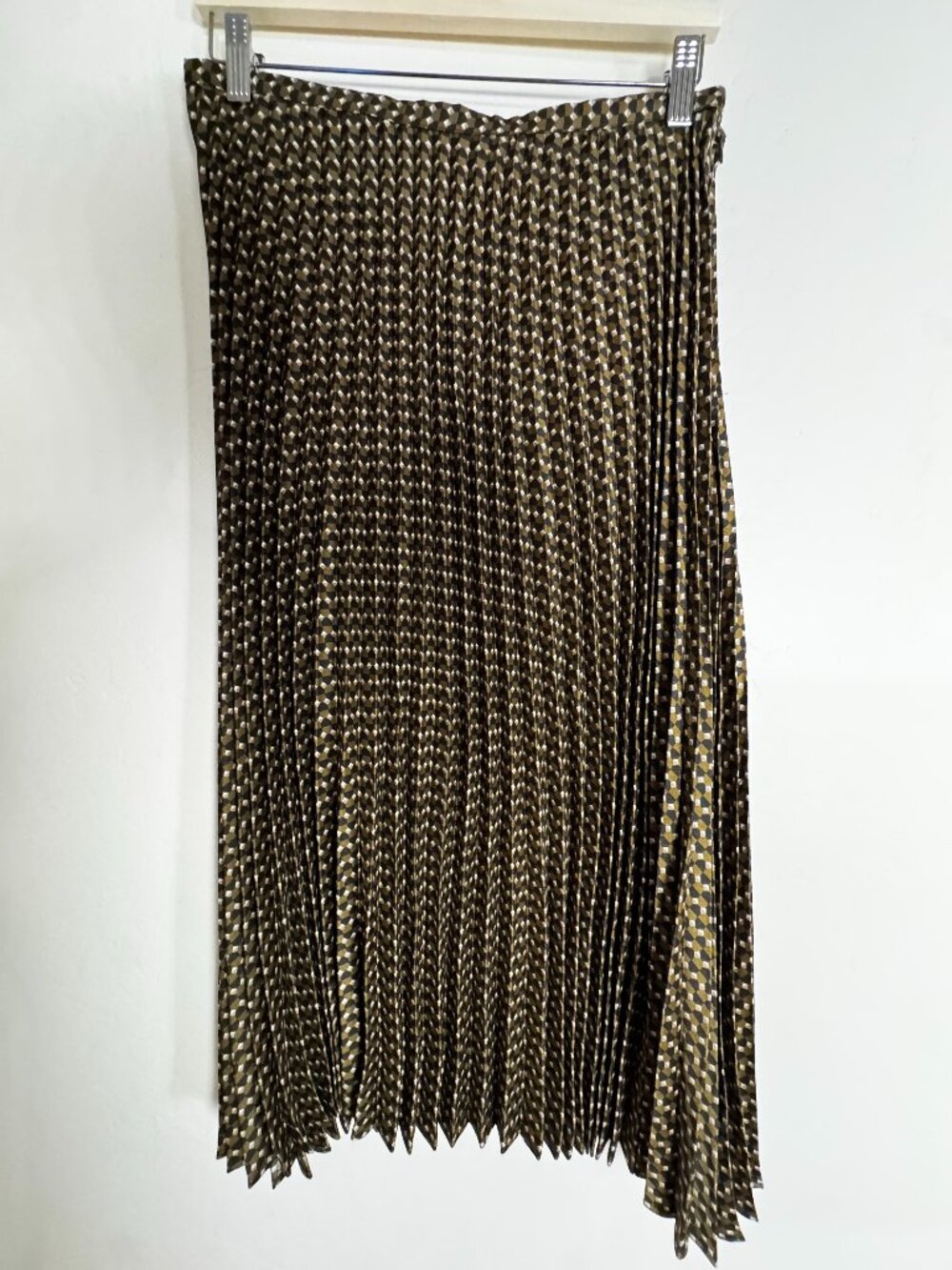Banana Republic Factory Silky Pleated- Midi Skirt Warm Pattern Size 10